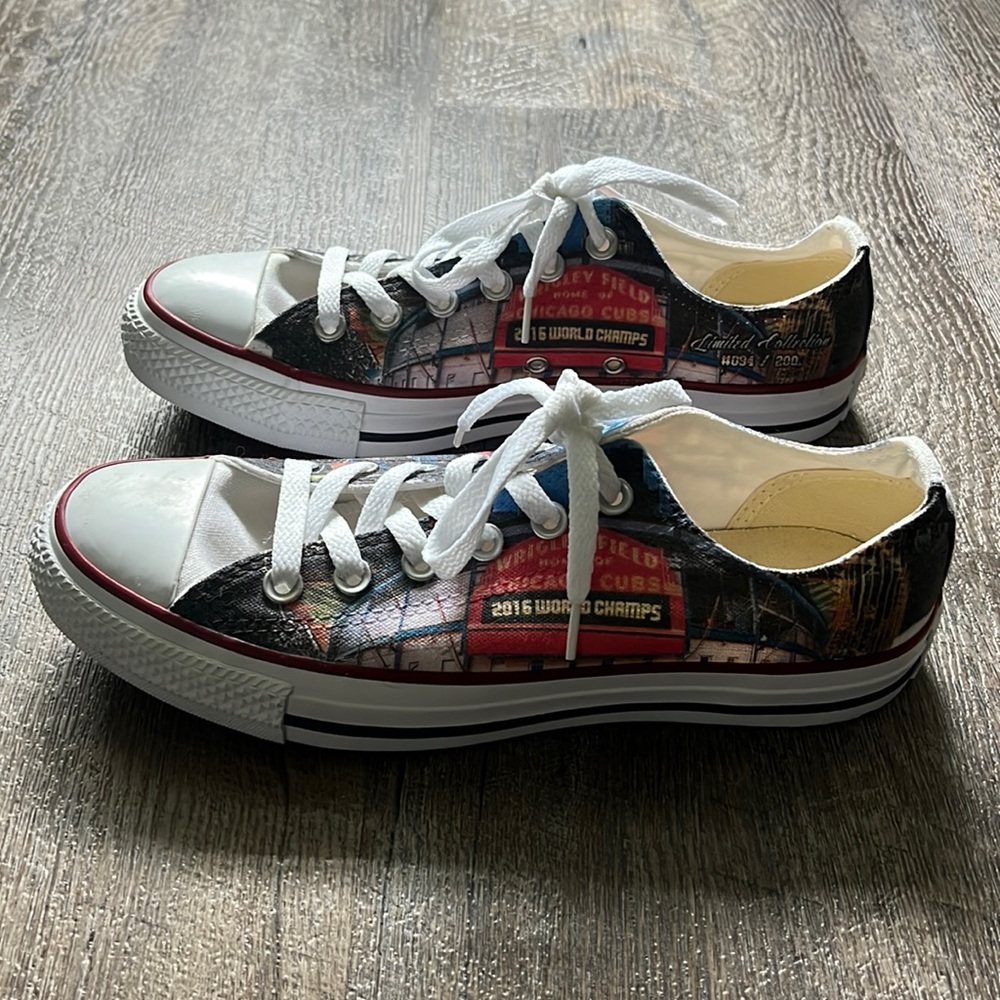 NWOT Chicago Cubs 2016 World Champs Limited Edition Converse All Star #094/200